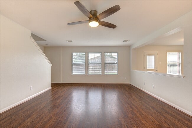 Building Photo - 15518 Miller House Ln