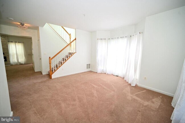 Building Photo - 9100 Goldfield Pl