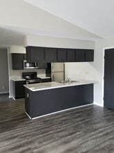 Building Photo - Birkenshaw Villas