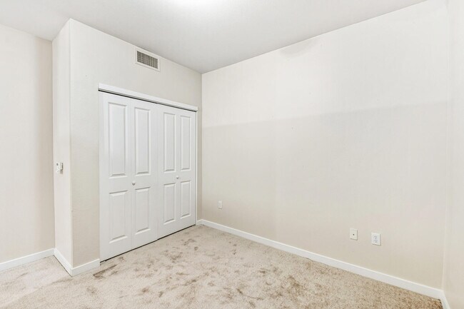 Building Photo - City Park Residences