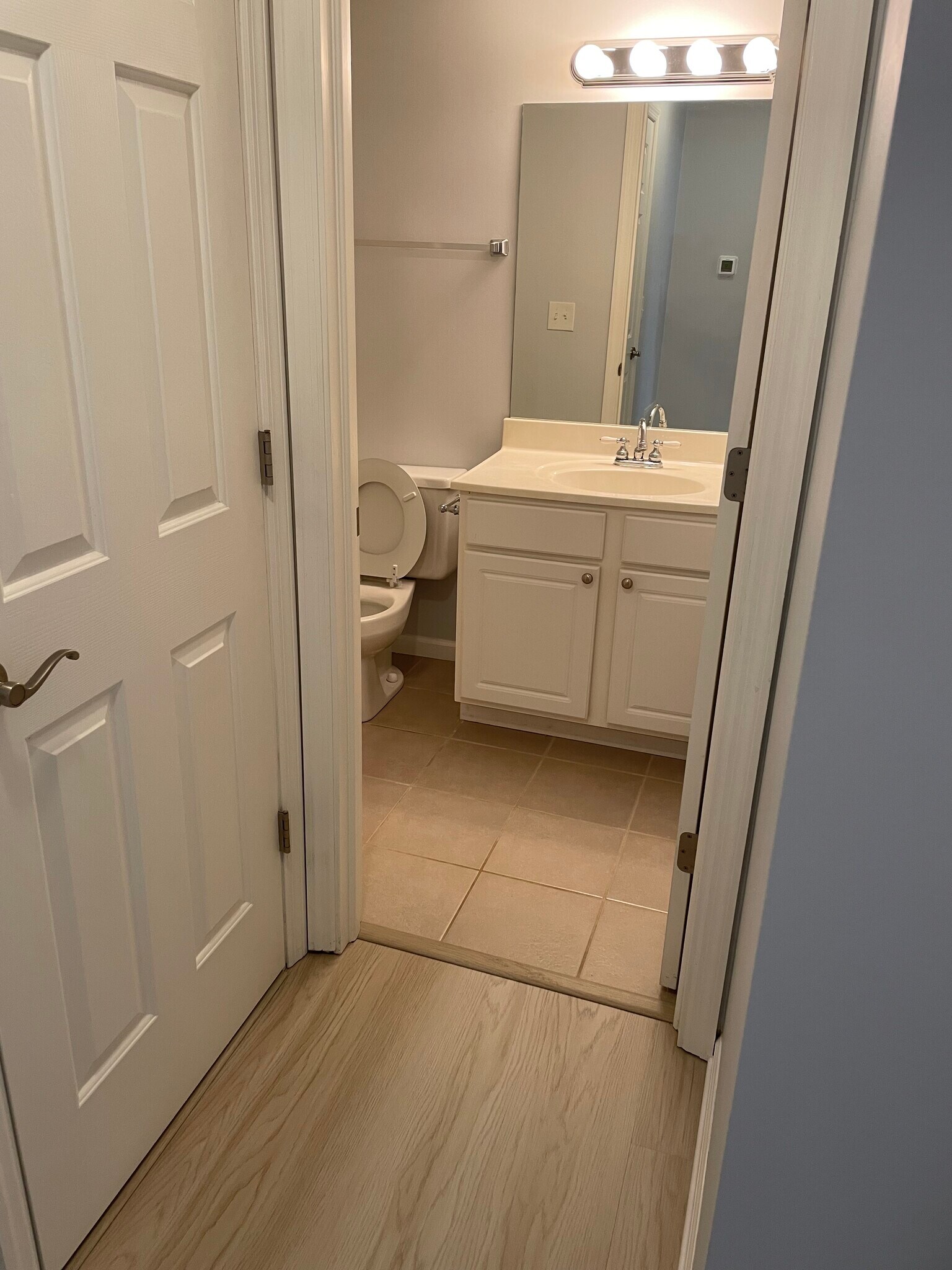 Building Photo - 2750 Greystone Dr