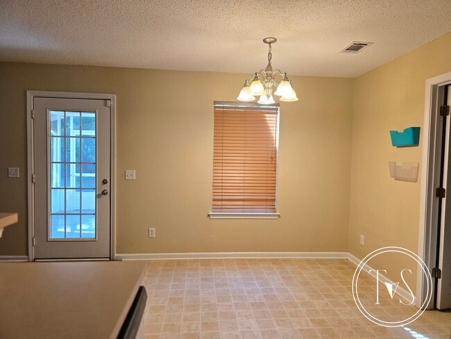 Building Photo - 139 Wax Myrtle Ct
