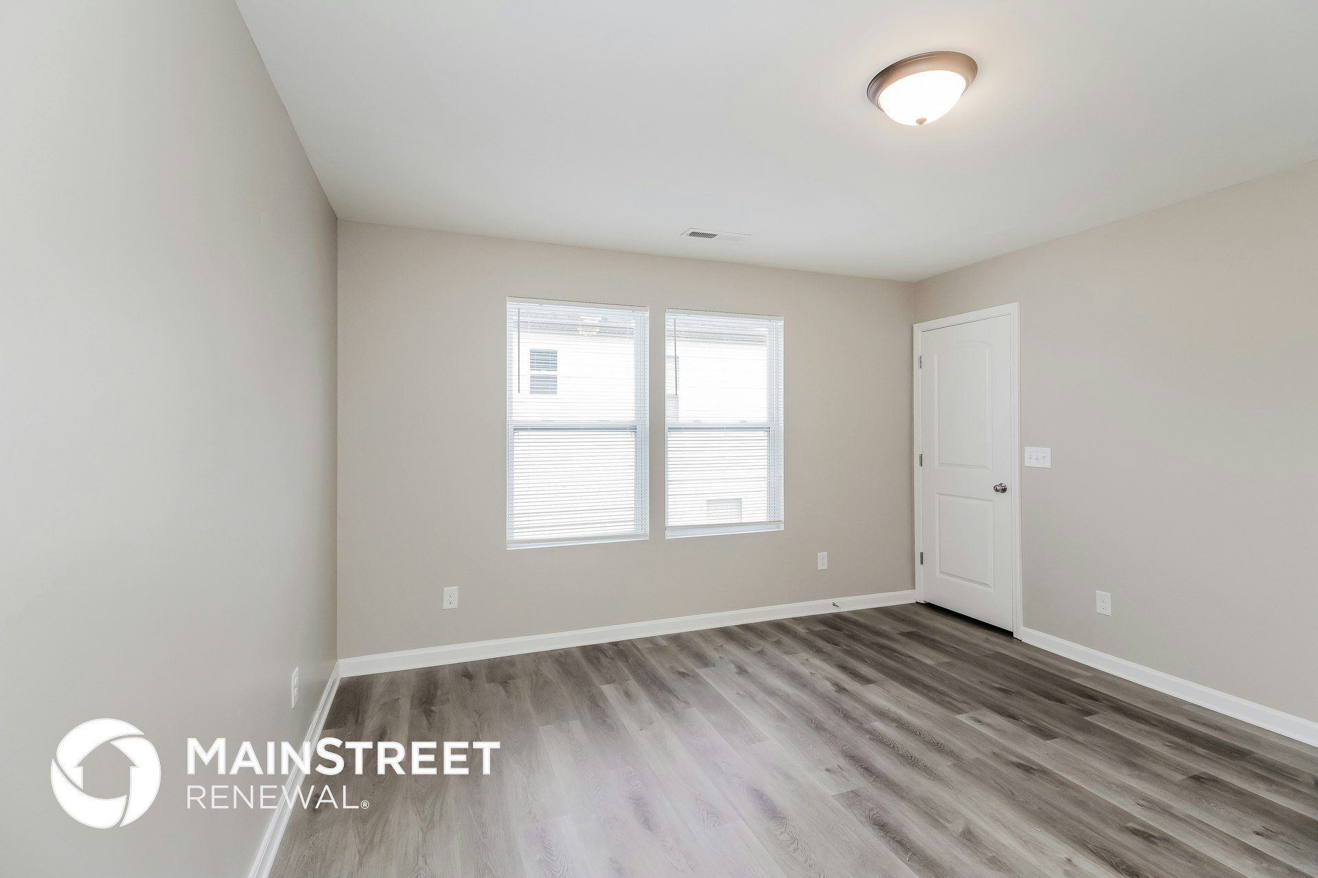 Building Photo - 347 Cornielle Ln