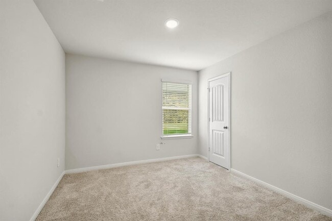 Building Photo - 210 Briggs Ln
