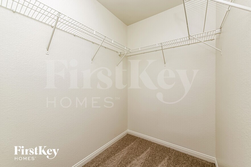Building Photo - 6641 Colorado Spruce St
