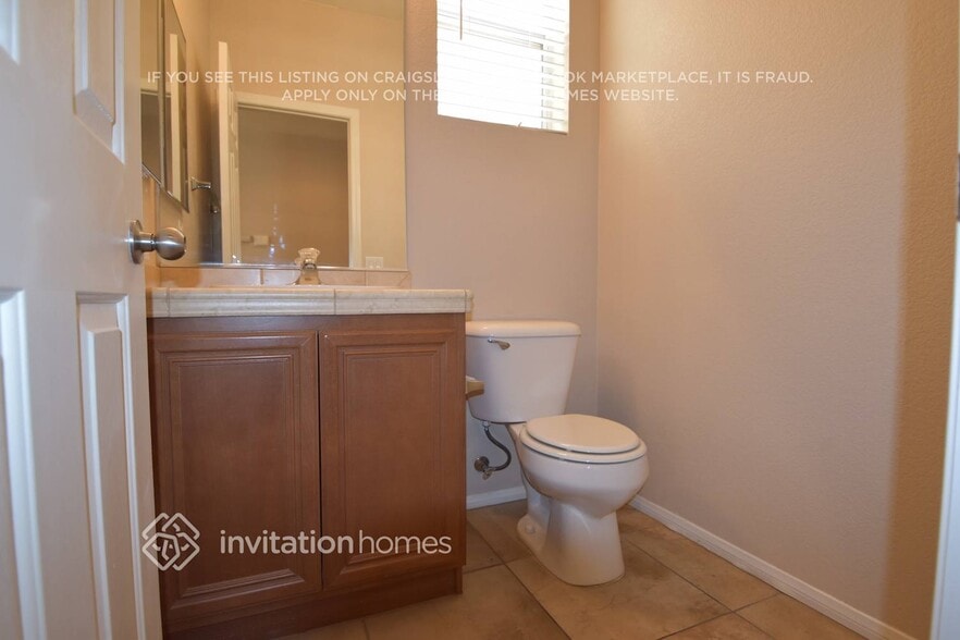 Building Photo - 8344 S Pioneer Way