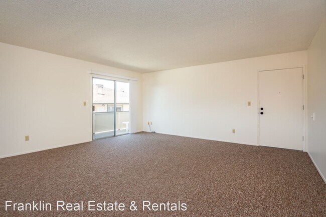 Building Photo - 2 br, 1.5 bath House - 755 Pacific Apt #3