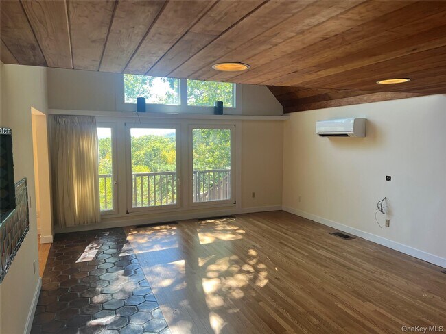 Building Photo - 76 Whippoorwill Pond Rd