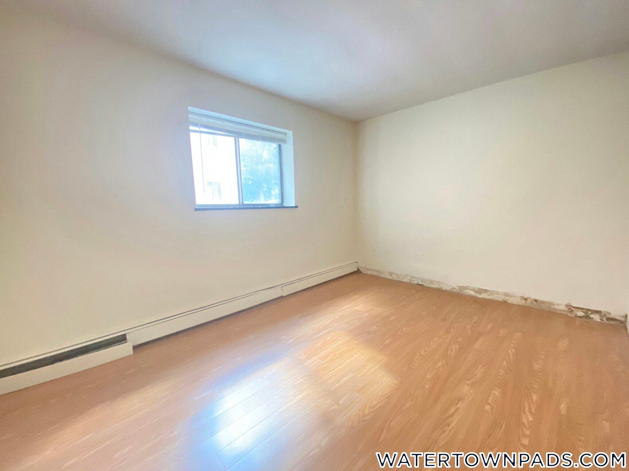 Building Photo - 10 Riverside St