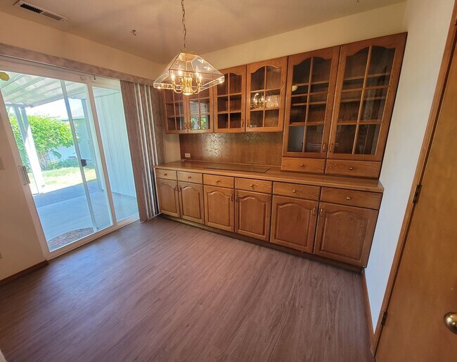 Building Photo - Prime Kennewick Location – 4 Bed, 2 Bath N...