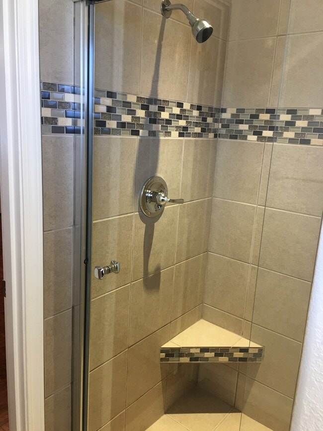 Building Photo - 3 bedroom 2 bathroom house - Stewart Lennox