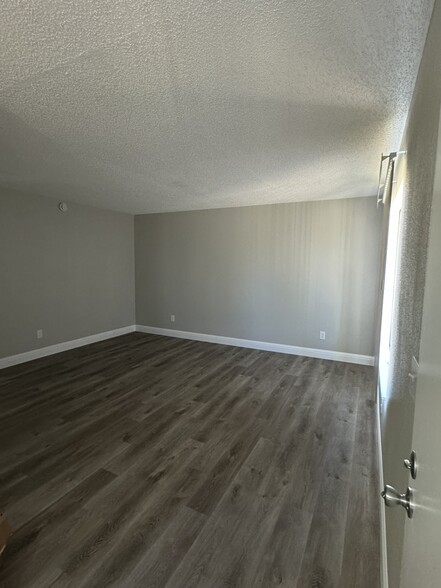 Livingroom - Bowling Green Village
