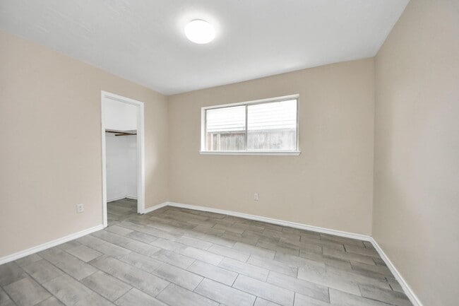 Building Photo - 21039 Northern Colony Ct