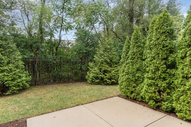 Building Photo - 489 S Arlington Rd