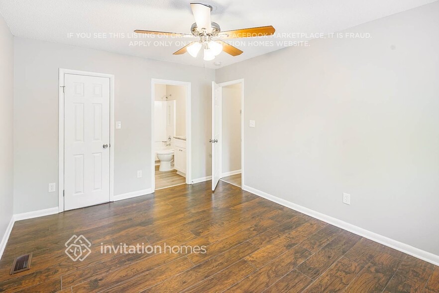 Building Photo - 4952 McAlpine Ln
