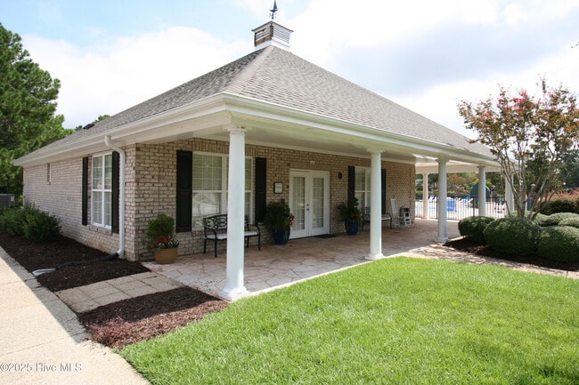 Building Photo - 620 Elfin Ct