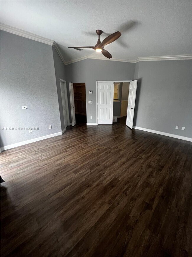 Building Photo - 15640 SW 16th Ct