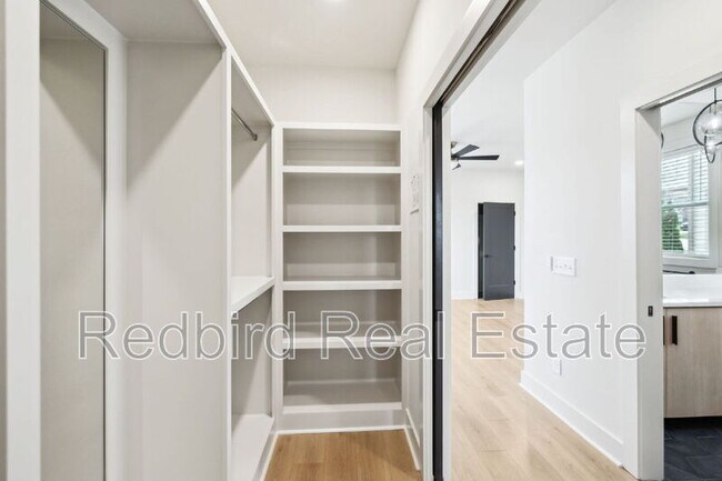 Building Photo - 2109 23rd Ave N