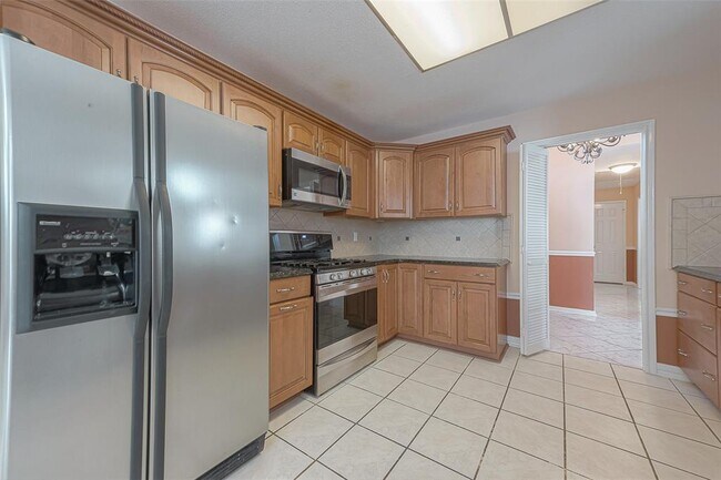Building Photo - 2919 Pepperwood Dr
