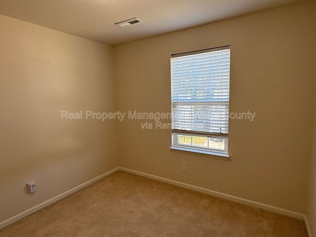 Building Photo - 1209 Sweetgrass St