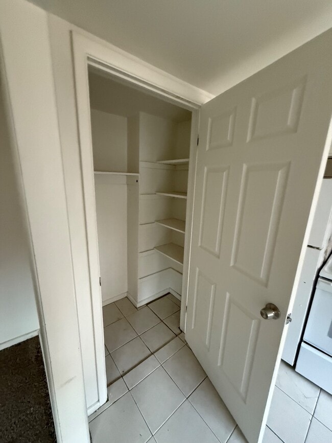 Building Photo - 1245/1247  S 5th Ave - 1247