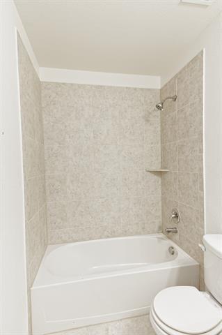 Building Photo - 1829 Persimmon Dr