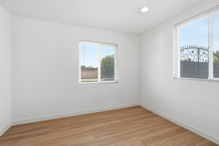 Building Photo - 8647 Corbin Ave