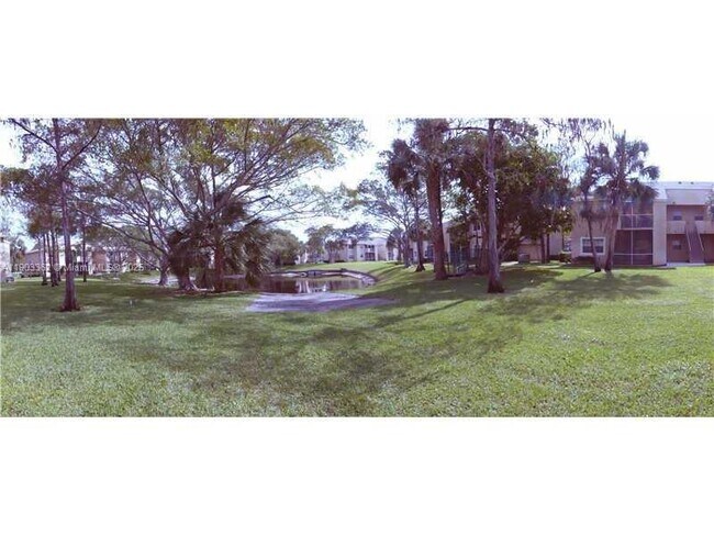 Building Photo - 880 Cypress Park Way