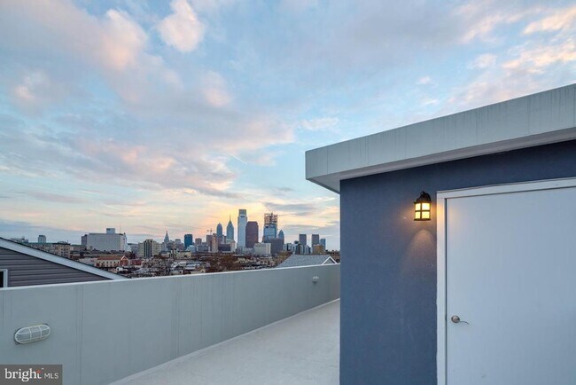 Building Photo - 1636 Ridge Ave