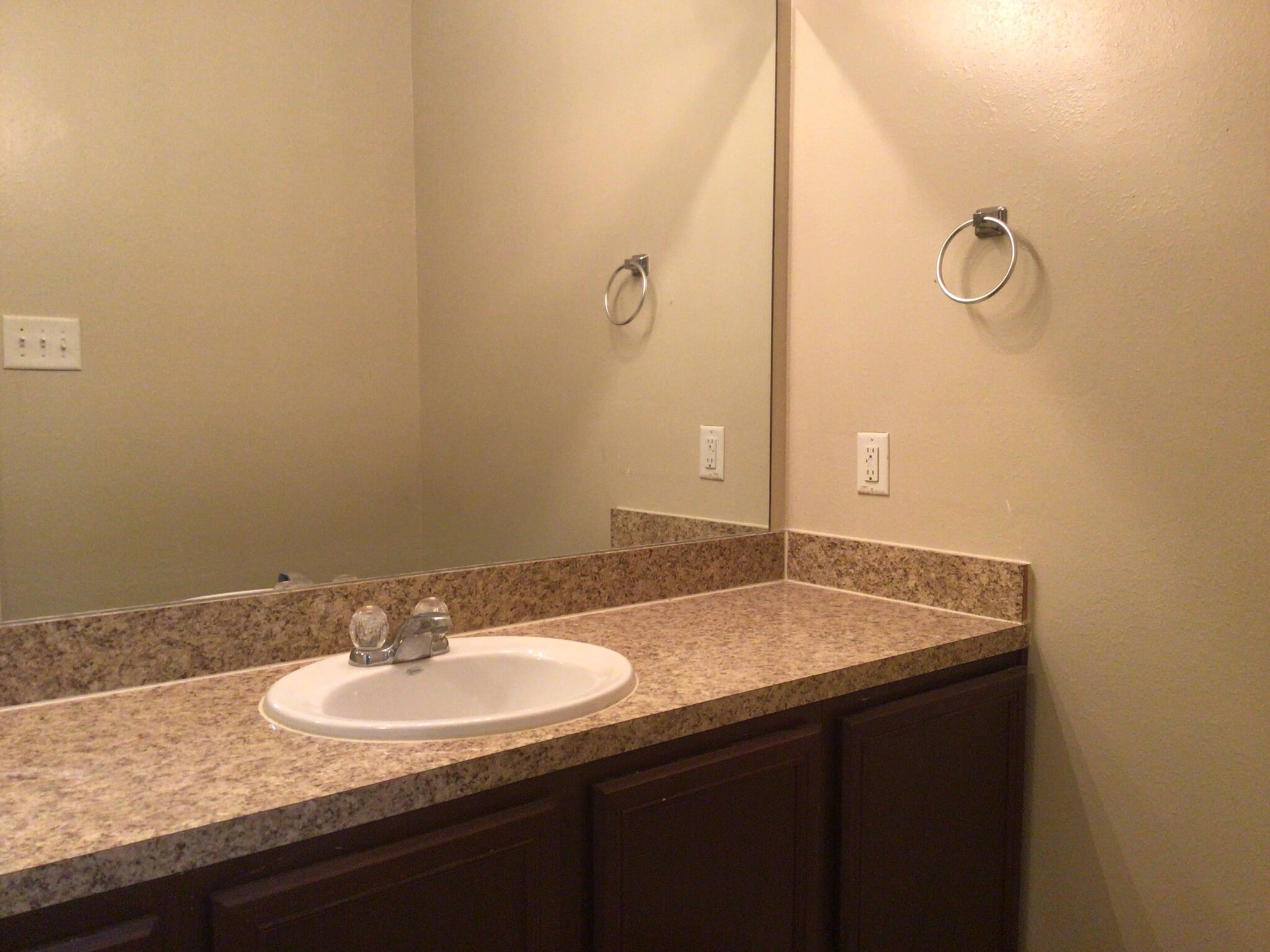 Building Photo - 22270 Queenbury Hills Dr