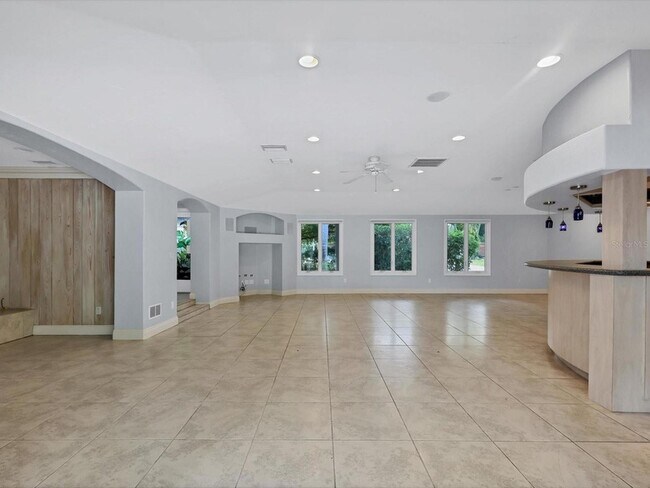 Building Photo - 3424 Tanglewood Dr