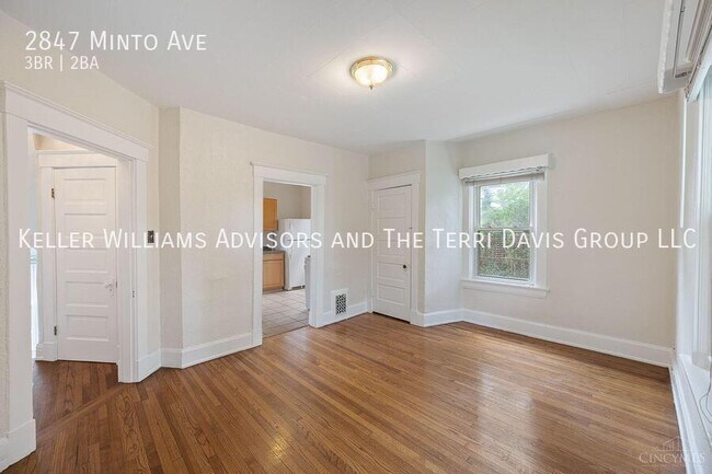 Building Photo - 2847 Minto Ave