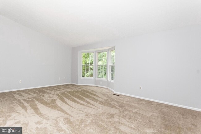 Building Photo - 1212 Walnut Wood Rd