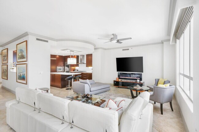 Building Photo - 3800 N Ocean Dr
