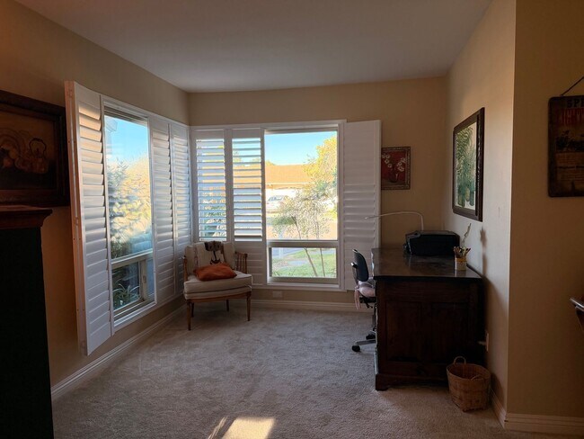 Building Photo - Fully furnished (short term) home in Camarillo's Premier Senior Community - Leisure Village