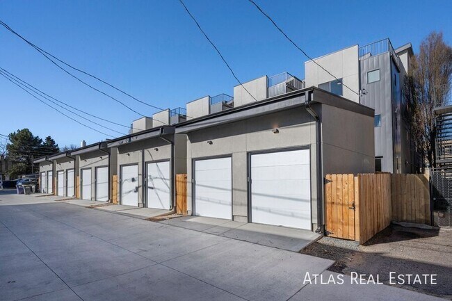 Building Photo - 830 Cherry St