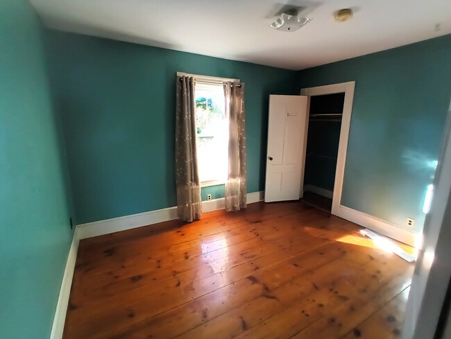 Bedroom off of the dining room - 75 Groton St