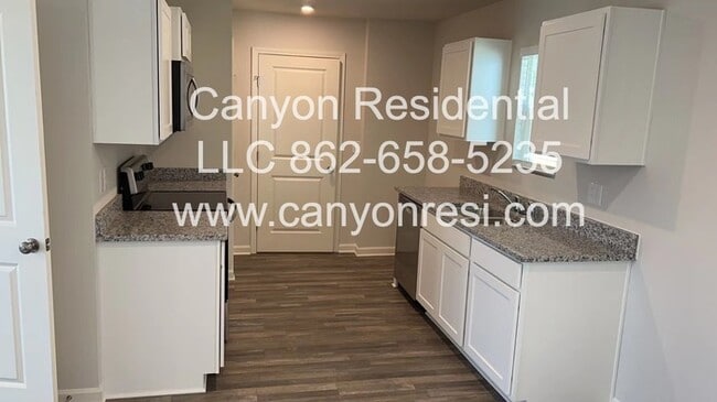 Building Photo - 559 Dayspring Dr