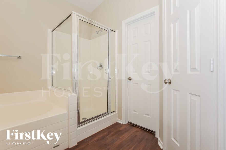 Building Photo - 7625 Burning Falls Dr