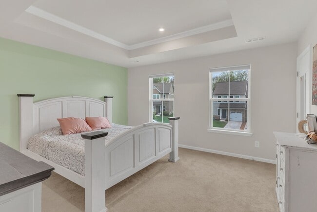 Building Photo - Beautiful Townhome!! Great Location!!