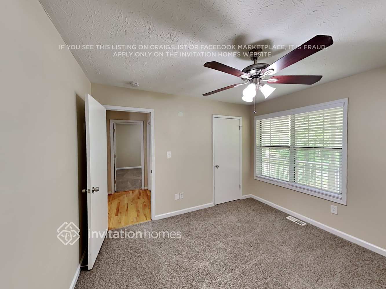 Building Photo - 264 Park Ave E