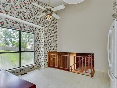 Building Photo - 904 Big Hunt Rd