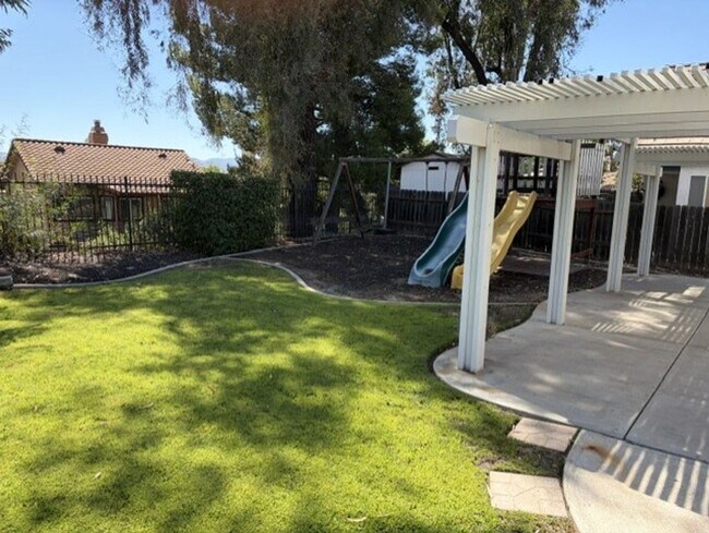 Building Photo - 23827 Falconer Dr