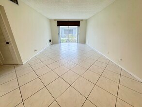 Building Photo - 2180 NE 67th St