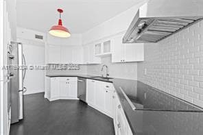 Building Photo - 3370 Hidden Bay Dr