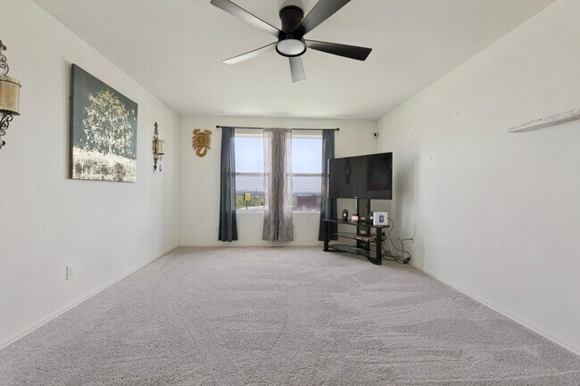 Building Photo - 5810 Rue Picasso