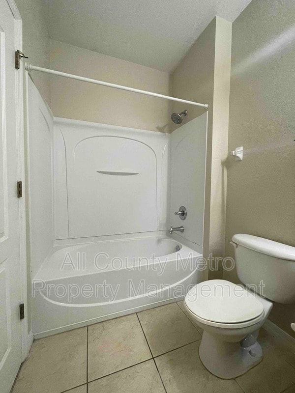 Building Photo - 2468 Caravelle Cir