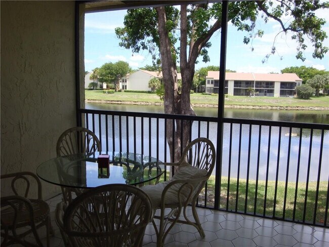 Building Photo - 2035 SW 15th St