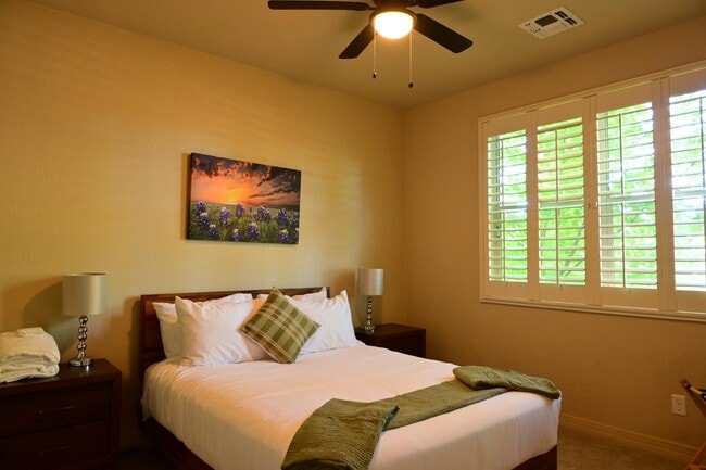 Building Photo - 2943 S Pardo Calle