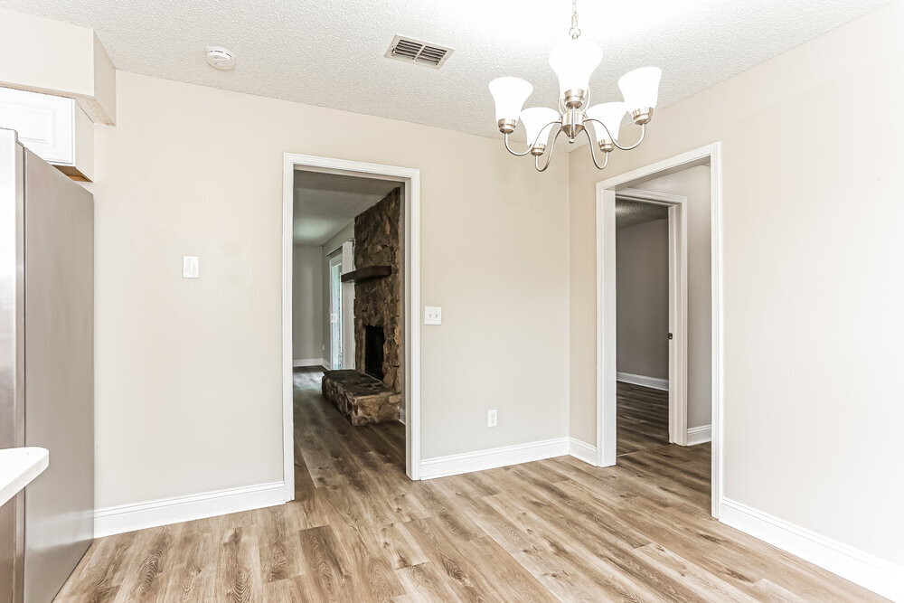 Building Photo - 2553 Sandlewood Cir